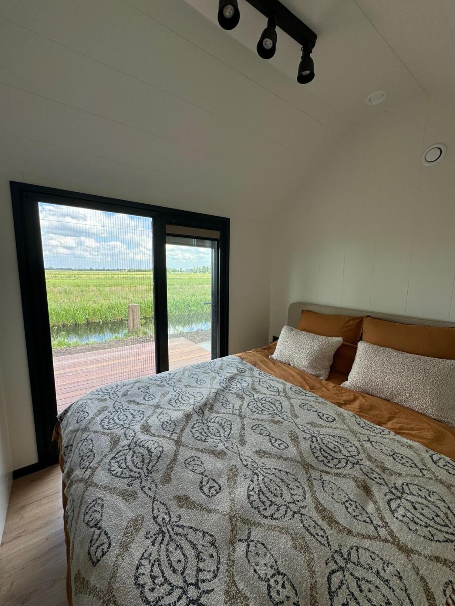Tinyhouse Ochtendgloren * Haastrecht
